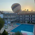 Uyum מלון 3*