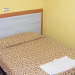 Uyum מלון 3*