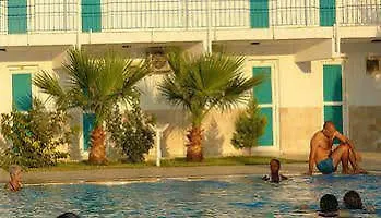 Otel Uyum 3*