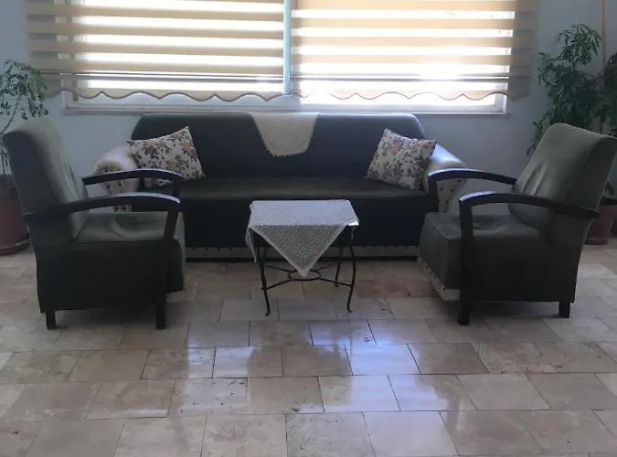 Uyum 3* פמוקלה